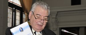 Omul săptămânii: Mihai Cimpoi, ACADEMICIAN, CRITIC LITERAR Omul săptămânii: Mihai Cimpoi, ACADEMICIAN, CRITIC LITERAR